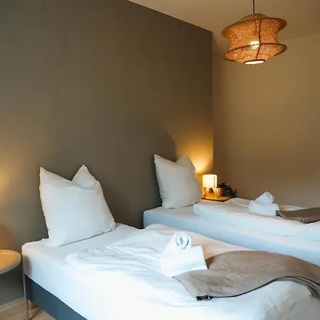 Lichtdurchflutete Altbauwohnung Direkt An Der Oder 아파트 프랑크푸르트 암 오데르