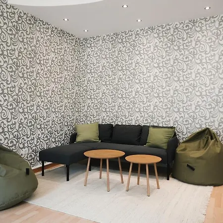 Lichtdurchflutete Altbauwohnung Direkt An Der Oder * 프랑크푸르트 암 오데르