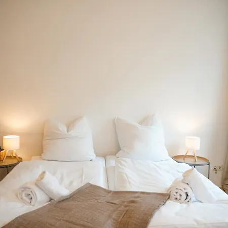 Lichtdurchflutete Altbauwohnung Direkt An Der Oder 아파트 프랑크푸르트 암 오데르