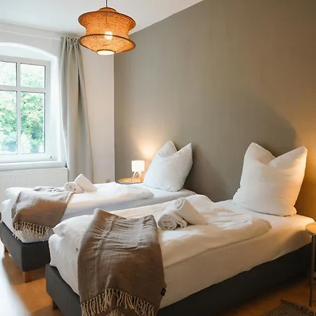 Lichtdurchflutete Altbauwohnung Direkt An Der Oder