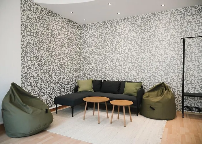 Lichtdurchflutete Altbauwohnung Direkt An Der Oder * Frankfurt an der Oder